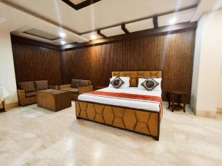 Aaron Harikanta Stayz - 3