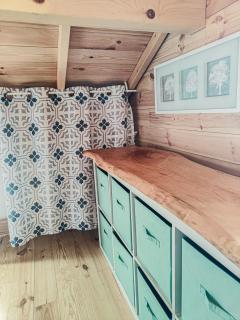 Jolie petite maison en bois - 2