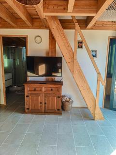 Jolie petite maison en bois - 1