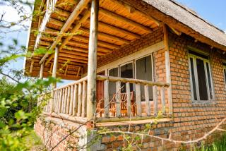 Tabingi Safari Lodge - Katunguru - 9