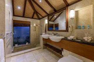 Far Pavilions Villa A, Luxe 2-BR Hillside Escape - 9