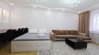 251 ТОП ЛОКАЦИЯ для НЕКУРЯЩИХ 8 спальных мест 3х комн кв с 3мя кроватями раскладным диваном с шикарным видом на Байтерек - 6