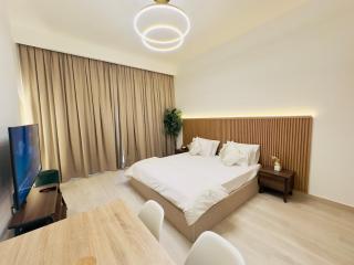 Mahenti – Elegant Studio Apartment | Azizi Riviera - 0