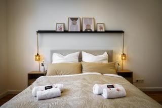 Luxeriöses 3 Zimmer Apartment l Terrasse l Küche l Balkon l Parkplatz l Netflix l 110 m2 - 6