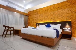 Hotel Praada Residency - 8