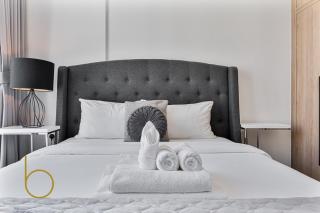 Bookable 1 Bed Liva Tower with Pool & Garden - 9