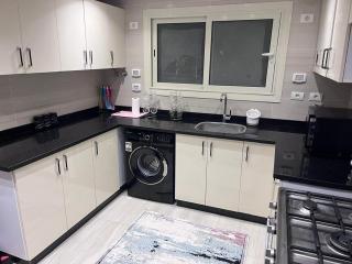 A Luxury Hotel Appartment at NEW GIZA Imperial Compound قريبة جدا للمتحف المصري الجديد - 2