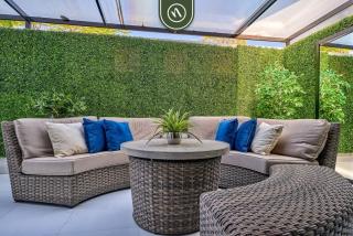 Modern 2BR Condo in Old Town - Private Terrace - 0