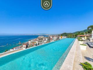 Oceanview 2 BR Condo - Luxury - Rooftop Pool - 0
