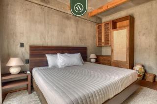 Luxury 3 BR House in Downtown - AC - Peaceful - 0