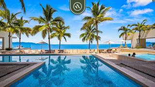 Oceanview Studio - Beach - King Bed - Pool - 0