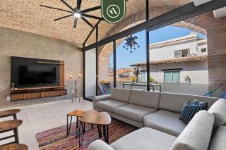 Restored Historic 2 BR Condo in Downtown - Pool - 0