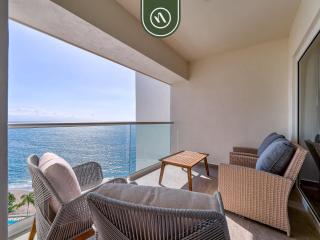 New Oceanview Condo with Beach - Pools - Gym - 0