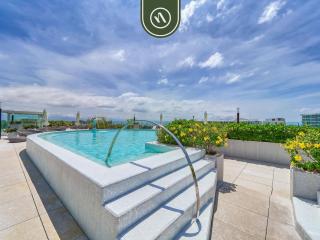 Luxury 3 BR Condo - Beach Access 1 Block Away - 0
