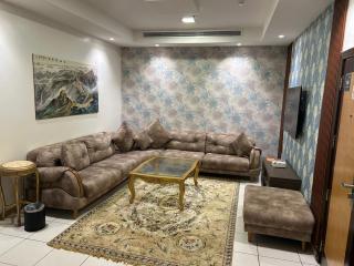 المهاجر للشقق المخدومة حي المنار - 7