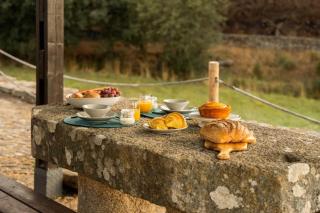 The Mill Retreat with Pool & BBQ by Portugal Active - 2