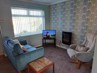 Skegness, peaceful, bungalow, king bed, parking - 0
