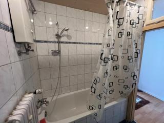 Große Wohnung mit großem Balkon - 6