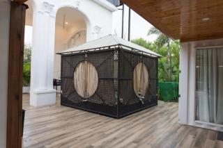 The colosseum staycation - 6