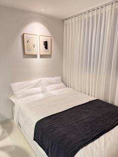 RYM STAY, New Stay, Cozy 2BR, 3 beds, 5 min to Subway, near Lotte Tower, Lotte World, KSPO Dome, & COEX, Licensed Stay - 4