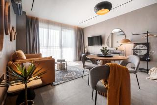 Seaview Apartment in Complex Iron Code - 0