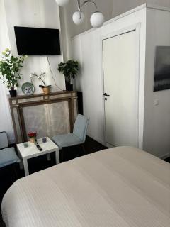 Lovely 2 Rooms Next to Sint-Niklaas Very Central - 4