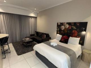 Menlyn Maine Residences 813 - 0