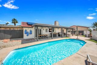 Mountain View Oasis - Private Pool, Game Room & Fire Pit Overlooking Coachella Valley - 9