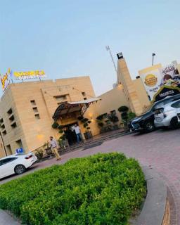 Luxury 1BHK Apartment Self Checkin Near Eiffel Tower Bahria Town Lahore - 8