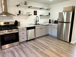 4 Bed Ranch-Fire Pit-Pet & Kid Friendly-King Bed - 8