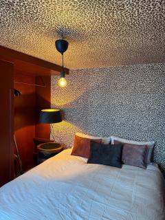 RR Suite - 2