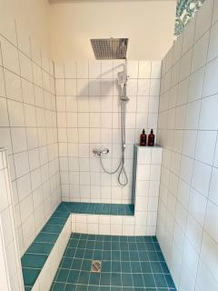 Studio Alte Mädchenschule, Sauna, 6 Personen, Hund, am Saurierpark, Boxsprinbetten, gratis Kaffee und Tee, Minibar - 8