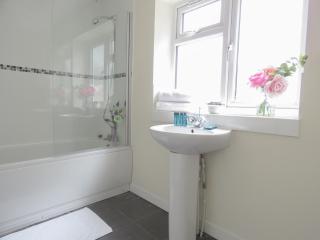 Tudors eSuites - Private 4 bedroom house #14NS - 9