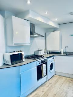 Folkestone Harbour Modern Flat 2BR sleeps 4 - 1