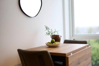 Streatham Hill Modern Flat with Balcony - 8