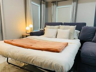 Family Modern Comfy Home in DFW - 9