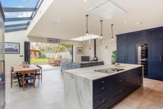 Designer 6-Bed Putney Home with AC - Londres - 5
