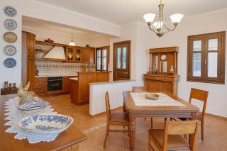 Mila House - 5