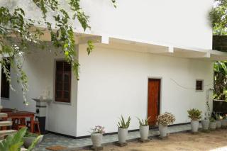 S & S Home Stay - 6