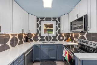 Rink Side Retreat - 4