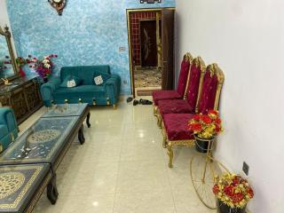 Stylish One Room Apartment Decor Outdoor Seating - 3