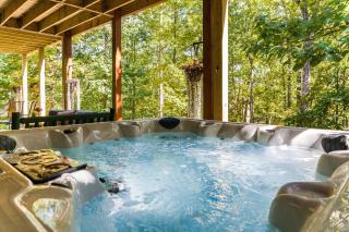 Chic Designer Log Cabin Hot Tub Pool TableDecks - 7