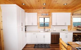 Eagles View 2.0 - Gorgeous Mountain Views, Hot Tub, Pool Table, + Games! - 9