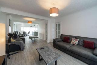 Spacious 2 Bedroom House in Kingsbury NW London - 8