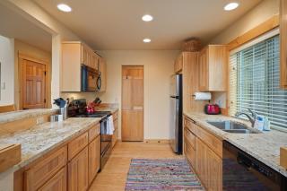 Deer Park Cabin home - 5