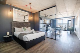 The Wex 808 - Top Floor Apt with Mountain Views - 0