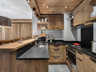 Appartement Neuf à Courchevel Le Praz - 8 Couchages, Proche Pistes, Terrasse Ensoleillée - FR-1-568-3 - 4