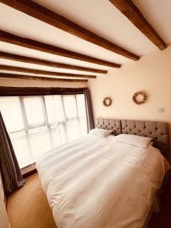 Luxury Barn with 3 ensuite Bedrooms Nr Southwold - 6