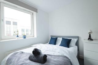 Bright 3-Bed Flat by University & City Centre - 9
