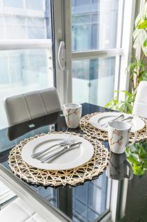 Modern Suite w City Views - Downtown - The Roland - 5